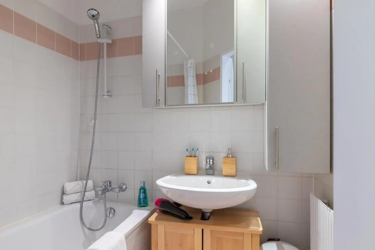 Yeshello Elegant Apartment Near Central Viena Áustria