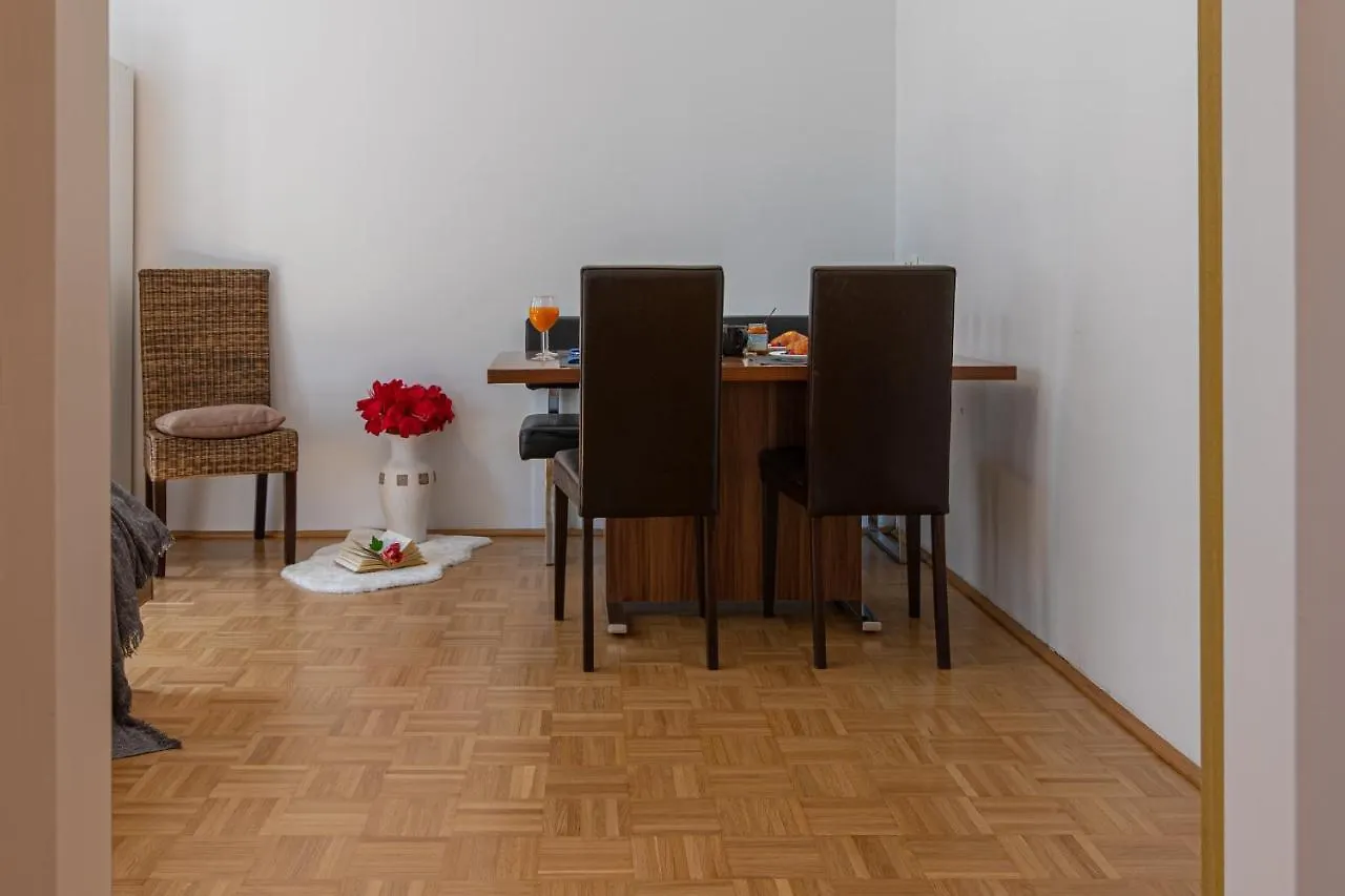 Yeshello Elegant Apartment Near Central Viena Áustria